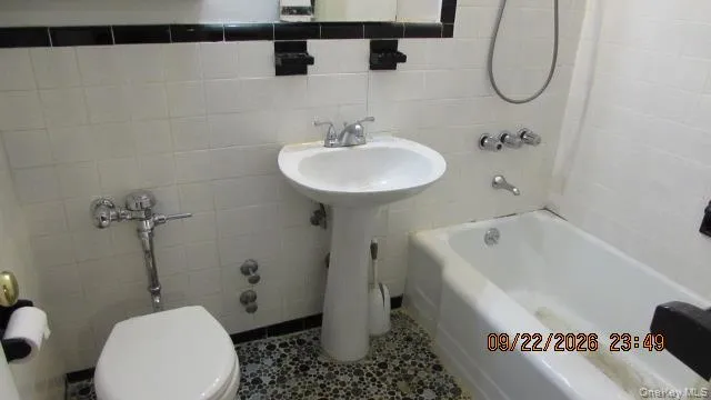 4 Sadore Lane, Yonkers, NY, 1 Bedroom Bedrooms, 4 Rooms Rooms,1 BathroomBathrooms,Residential,For Rent,Sadore,0,1049699 4 Sadore Lane, Yonkers, NY, 1 Bedroom Bedrooms, 4 Rooms Rooms,1 BathroomBathrooms,Residential,For Rent,Sadore,0,1049699