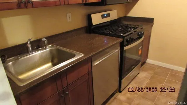 4 Sadore Lane, Yonkers, NY, 1 Bedroom Bedrooms, 4 Rooms Rooms,1 BathroomBathrooms,Residential,For Rent,Sadore,0,1049699 4 Sadore Lane, Yonkers, NY, 1 Bedroom Bedrooms, 4 Rooms Rooms,1 BathroomBathrooms,Residential,For Rent,Sadore,0,1049699