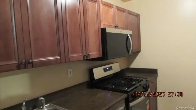 4 Sadore Lane, Yonkers, NY, 1 Bedroom Bedrooms, 4 Rooms Rooms,1 BathroomBathrooms,Residential,For Rent,Sadore,0,1049699 4 Sadore Lane, Yonkers, NY, 1 Bedroom Bedrooms, 4 Rooms Rooms,1 BathroomBathrooms,Residential,For Rent,Sadore,0,1049699