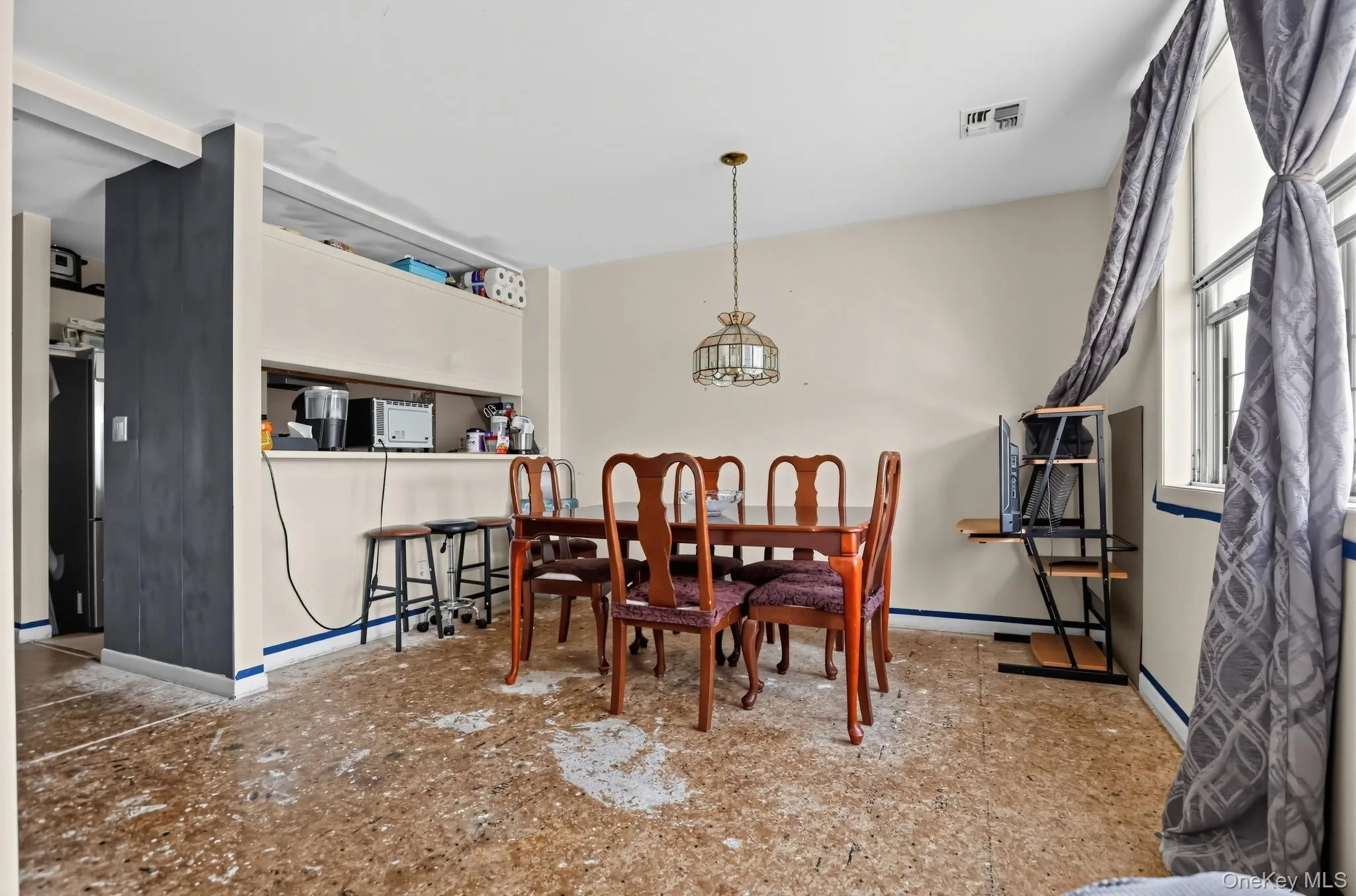 219 Admiral Lane, New York, NY, 2 Bedrooms Bedrooms, 5 Rooms Rooms,1 BathroomBathrooms,Residential,For Rent,Admiral,0,1049700 219 Admiral Lane, New York, NY, 2 Bedrooms Bedrooms, 5 Rooms Rooms,1 BathroomBathrooms,Residential,For Rent,Admiral,0,1049700