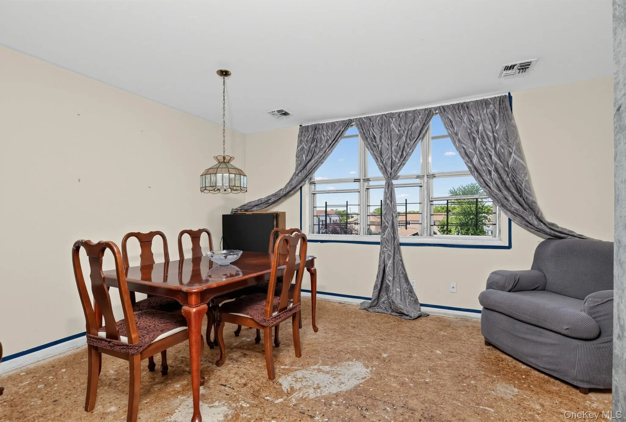 219 Admiral Lane, New York, NY, 2 Bedrooms Bedrooms, 5 Rooms Rooms,1 BathroomBathrooms,Residential,For Rent,Admiral,0,1049700 219 Admiral Lane, New York, NY, 2 Bedrooms Bedrooms, 5 Rooms Rooms,1 BathroomBathrooms,Residential,For Rent,Admiral,0,1049700