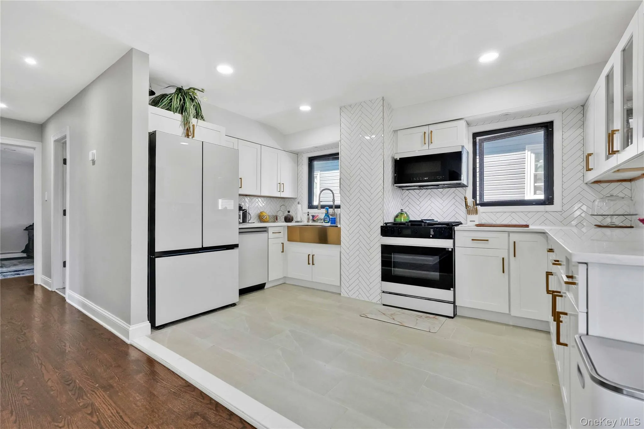 222-06 133rd Avenue, New York, NY, 4 Bedrooms Bedrooms, 8 Rooms Rooms,4 BathroomsBathrooms,Residential,For Rent,133rd,0,1049701 222-06 133rd Avenue, New York, NY, 4 Bedrooms Bedrooms, 8 Rooms Rooms,4 BathroomsBathrooms,Residential,For Rent,133rd,0,1049701