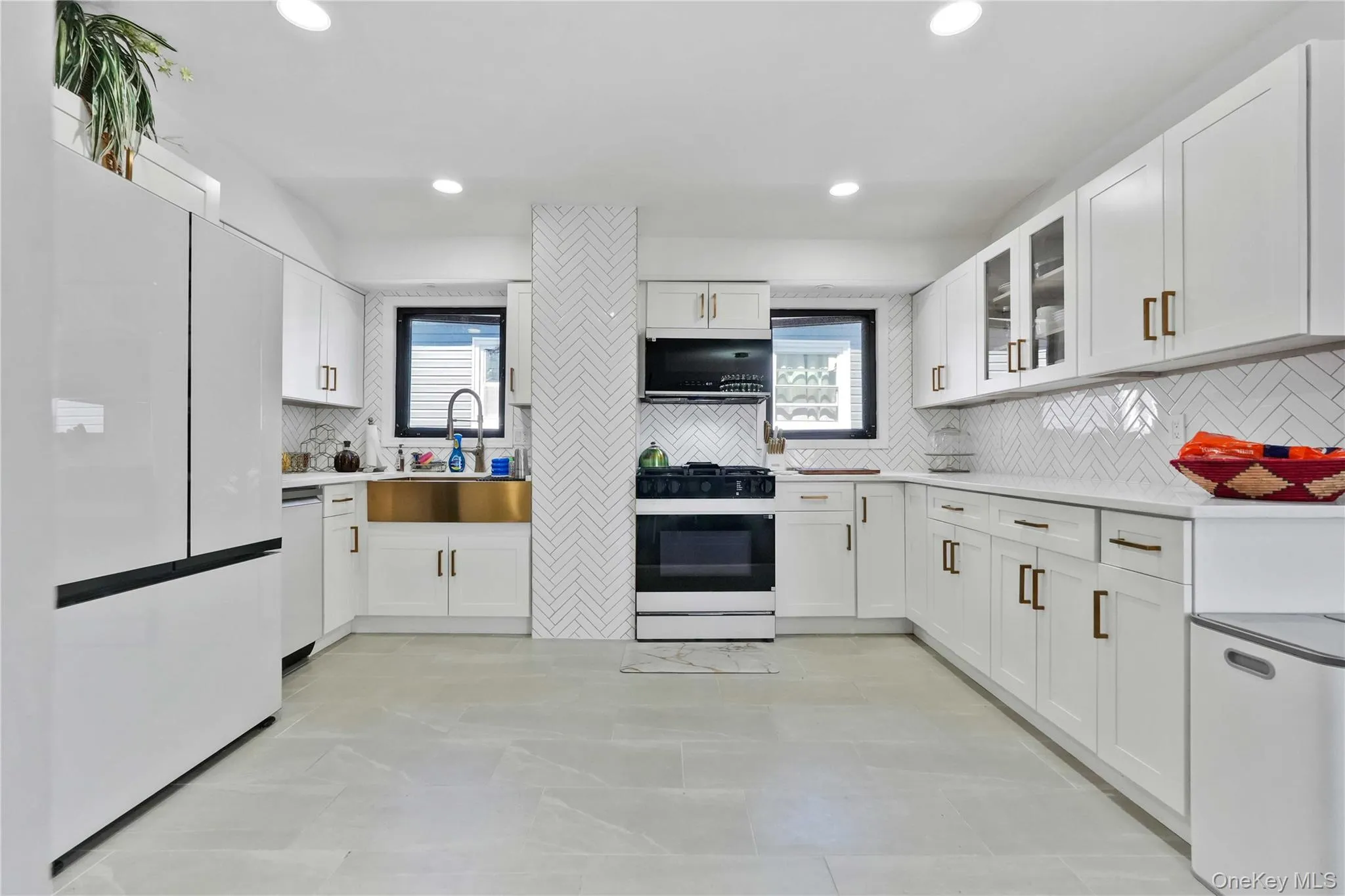 222-06 133rd Avenue, New York, NY, 4 Bedrooms Bedrooms, 8 Rooms Rooms,4 BathroomsBathrooms,Residential,For Rent,133rd,0,1049701 222-06 133rd Avenue, New York, NY, 4 Bedrooms Bedrooms, 8 Rooms Rooms,4 BathroomsBathrooms,Residential,For Rent,133rd,0,1049701