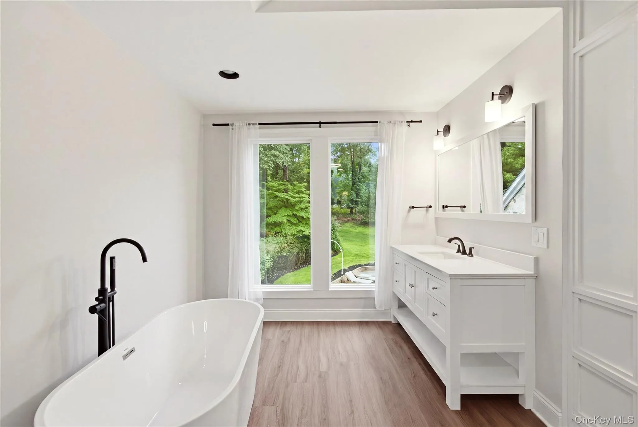 8 Target Rock Road, Huntington, NY, 5 Bedrooms Bedrooms, 9 Rooms Rooms,3 BathroomsBathrooms,Residential Lease,For Rent,Target Rock,0,1049703 8 Target Rock Road, Huntington, NY, 5 Bedrooms Bedrooms, 9 Rooms Rooms,3 BathroomsBathrooms,Residential Lease,For Rent,Target Rock,0,1049703