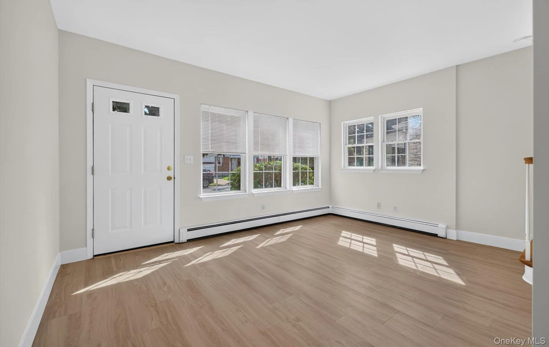 8548 257th Street, New York, NY, 3 Bedrooms Bedrooms, 6 Rooms Rooms,1 BathroomBathrooms,Residential,For Rent,257th,0,1049705 8548 257th Street, New York, NY, 3 Bedrooms Bedrooms, 6 Rooms Rooms,1 BathroomBathrooms,Residential,For Rent,257th,0,1049705