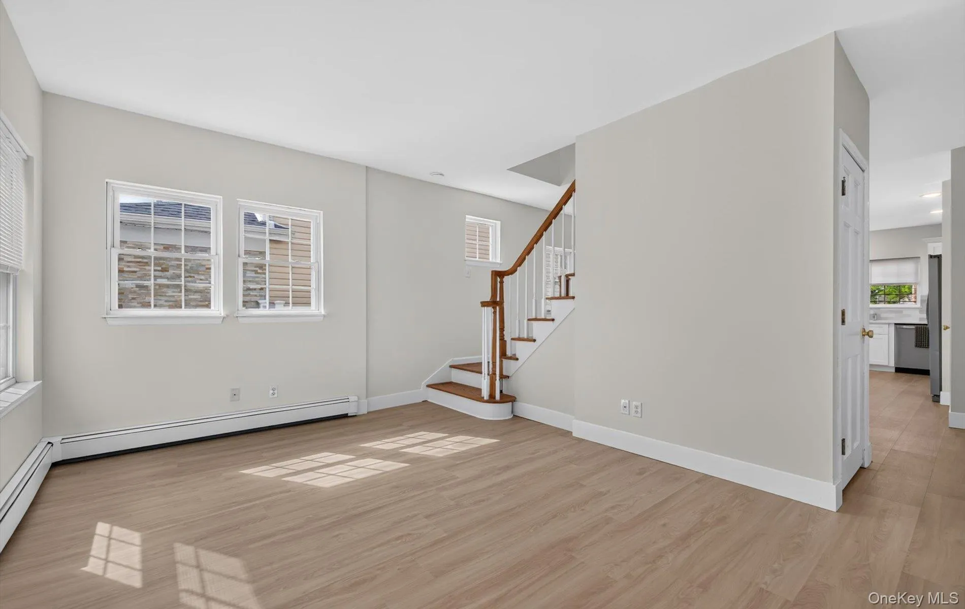 8548 257th Street, New York, NY, 3 Bedrooms Bedrooms, 6 Rooms Rooms,1 BathroomBathrooms,Residential,For Rent,257th,0,1049705 8548 257th Street, New York, NY, 3 Bedrooms Bedrooms, 6 Rooms Rooms,1 BathroomBathrooms,Residential,For Rent,257th,0,1049705