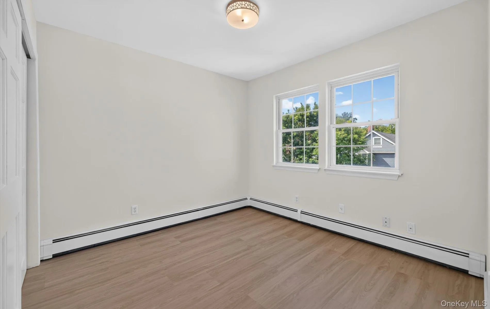 8548 257th Street, New York, NY, 3 Bedrooms Bedrooms, 6 Rooms Rooms,1 BathroomBathrooms,Residential,For Rent,257th,0,1049705 8548 257th Street, New York, NY, 3 Bedrooms Bedrooms, 6 Rooms Rooms,1 BathroomBathrooms,Residential,For Rent,257th,0,1049705