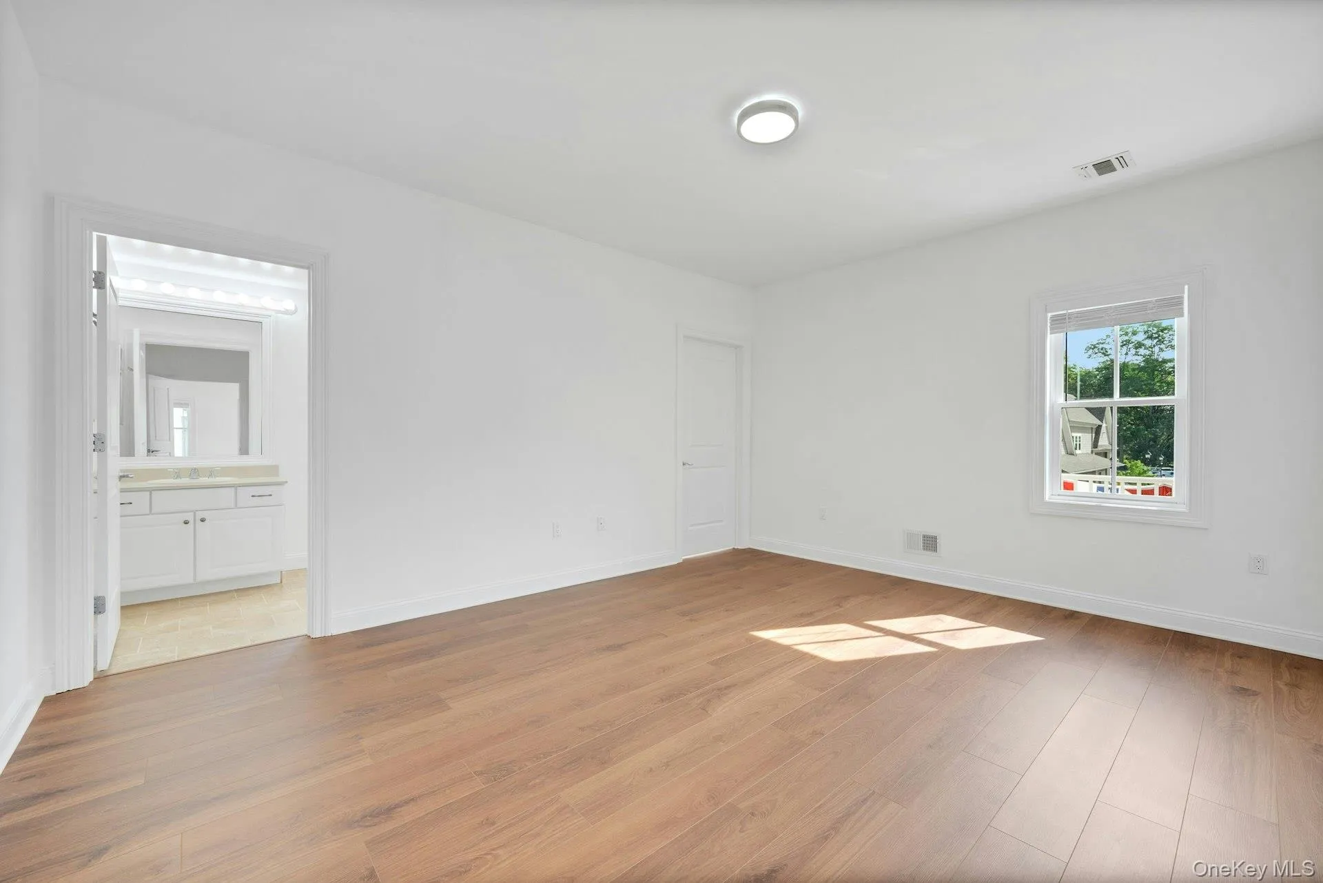 402 Main Street, North Castle, NY, 1 Bedroom Bedrooms, 3 Rooms Rooms,1 BathroomBathrooms,Residential Lease,For Rent,Main,0,1049706 402 Main Street, North Castle, NY, 1 Bedroom Bedrooms, 3 Rooms Rooms,1 BathroomBathrooms,Residential Lease,For Rent,Main,0,1049706