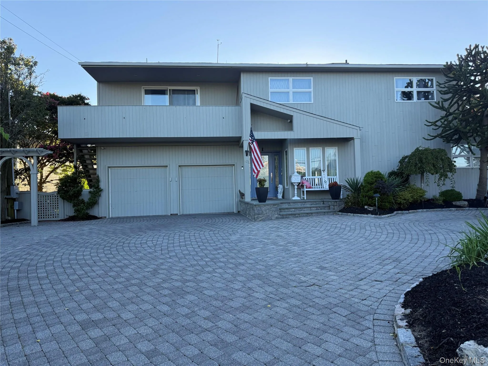 321 Grand Central Avenue, Babylon, NY, 5 Bedrooms Bedrooms, 8 Rooms Rooms,4 BathroomsBathrooms,Residential,For Rent,Grand Central,0,1049707 321 Grand Central Avenue, Babylon, NY, 5 Bedrooms Bedrooms, 8 Rooms Rooms,4 BathroomsBathrooms,Residential,For Rent,Grand Central,0,1049707