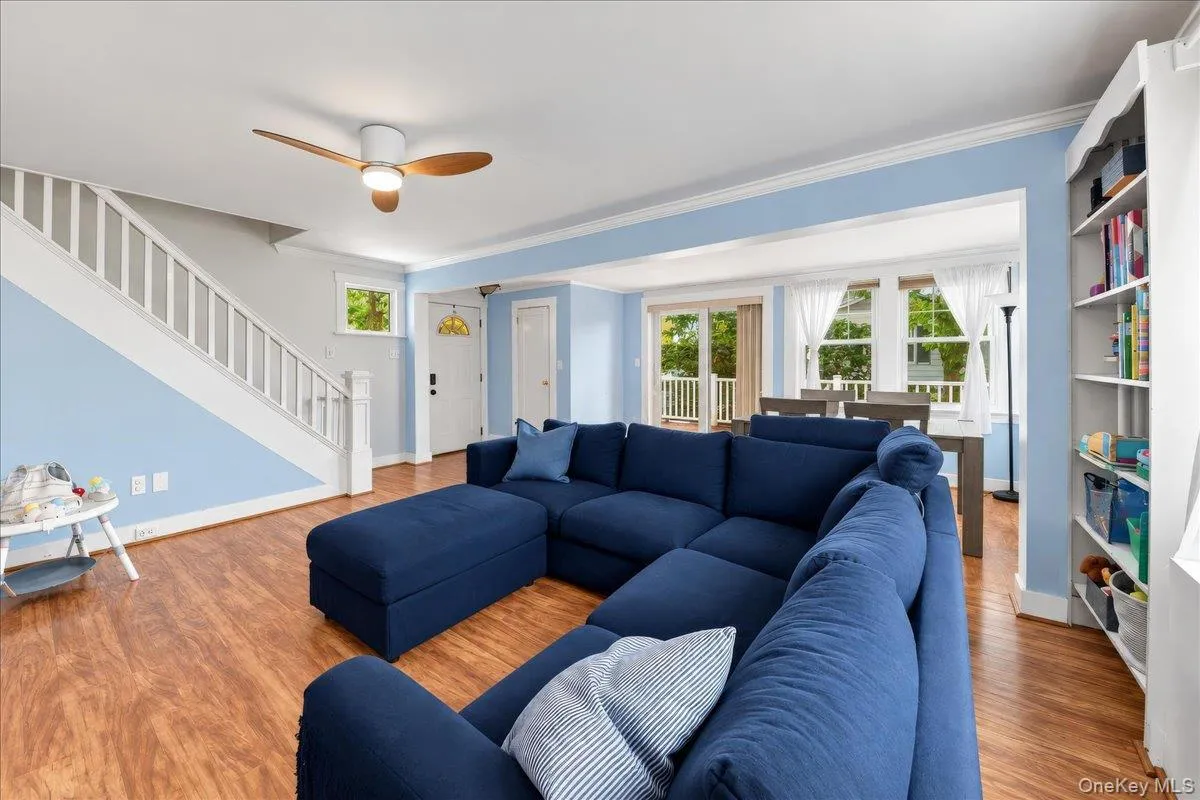 30 Chaffee, New York, NY, 3 Bedrooms Bedrooms, 7 Rooms Rooms,2 BathroomsBathrooms,Residential,For Rent,Chaffee,0,1049710 30 Chaffee, New York, NY, 3 Bedrooms Bedrooms, 7 Rooms Rooms,2 BathroomsBathrooms,Residential,For Rent,Chaffee,0,1049710