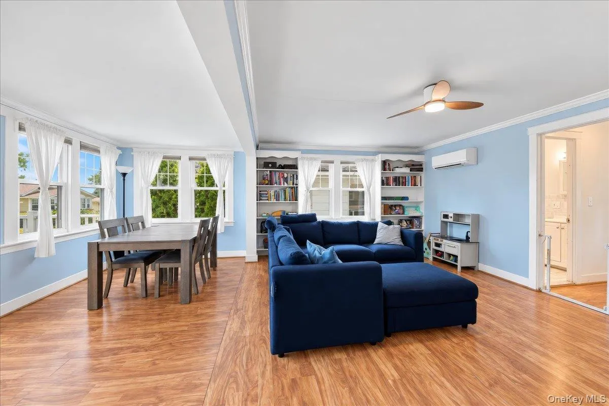30 Chaffee, New York, NY, 3 Bedrooms Bedrooms, 7 Rooms Rooms,2 BathroomsBathrooms,Residential,For Rent,Chaffee,0,1049710 30 Chaffee, New York, NY, 3 Bedrooms Bedrooms, 7 Rooms Rooms,2 BathroomsBathrooms,Residential,For Rent,Chaffee,0,1049710