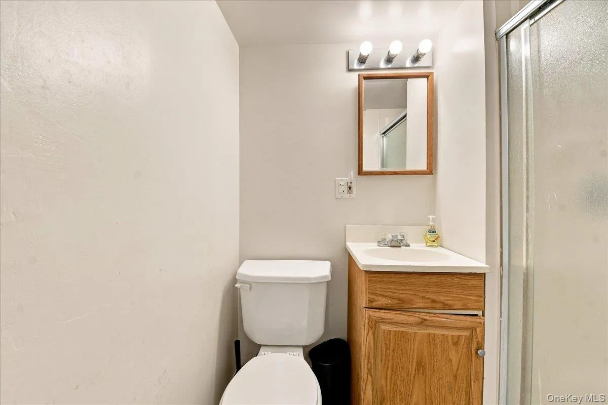 30 Chaffee, New York, NY, 3 Bedrooms Bedrooms, 7 Rooms Rooms,2 BathroomsBathrooms,Residential,For Rent,Chaffee,0,1049710 30 Chaffee, New York, NY, 3 Bedrooms Bedrooms, 7 Rooms Rooms,2 BathroomsBathrooms,Residential,For Rent,Chaffee,0,1049710
