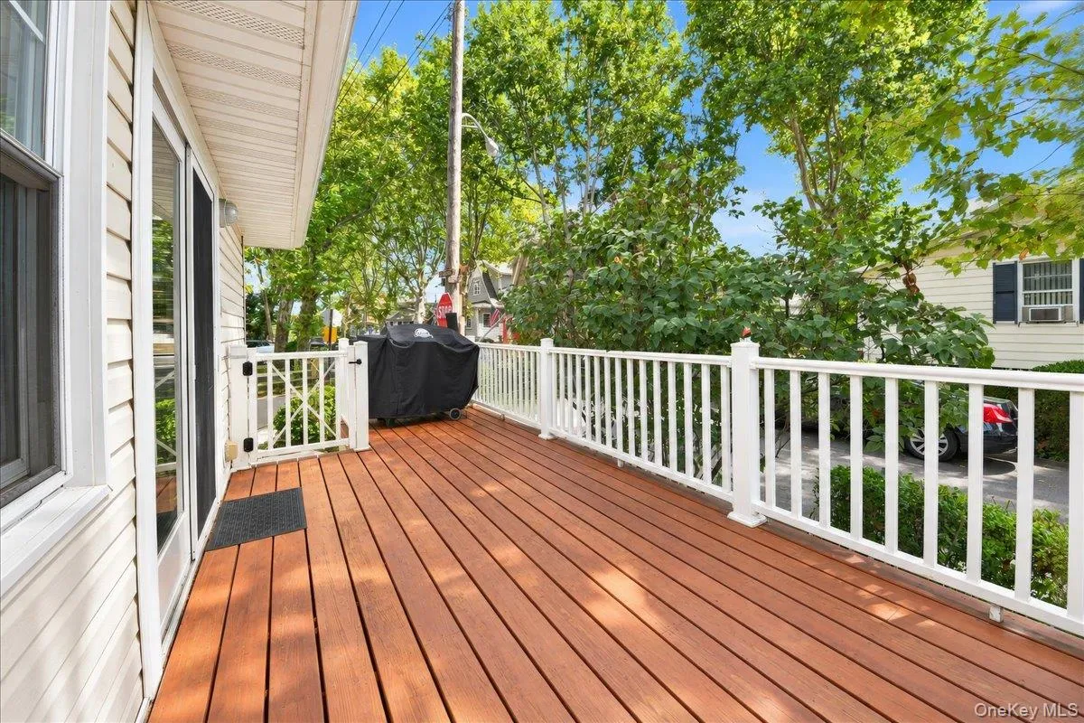 30 Chaffee, New York, NY, 3 Bedrooms Bedrooms, 7 Rooms Rooms,2 BathroomsBathrooms,Residential,For Rent,Chaffee,0,1049710 30 Chaffee, New York, NY, 3 Bedrooms Bedrooms, 7 Rooms Rooms,2 BathroomsBathrooms,Residential,For Rent,Chaffee,0,1049710