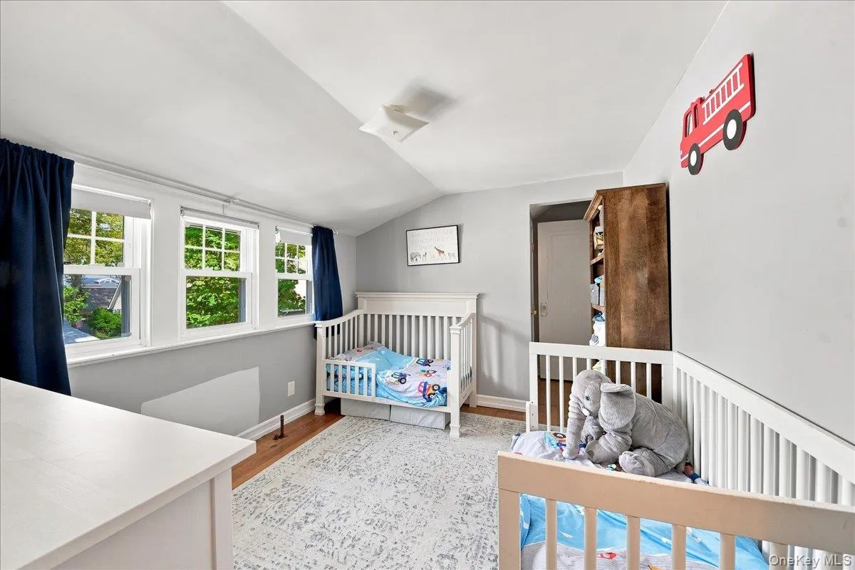 30 Chaffee, New York, NY, 3 Bedrooms Bedrooms, 7 Rooms Rooms,2 BathroomsBathrooms,Residential,For Rent,Chaffee,0,1049710 30 Chaffee, New York, NY, 3 Bedrooms Bedrooms, 7 Rooms Rooms,2 BathroomsBathrooms,Residential,For Rent,Chaffee,0,1049710