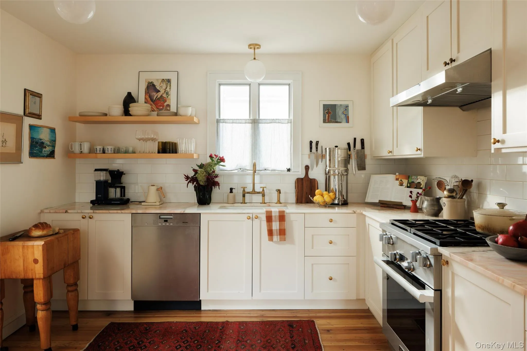 17 Garden Street, Red Hook, NY, 3 Bedrooms Bedrooms, 7 Rooms Rooms,2 BathroomsBathrooms,Residential,For Rent,Garden,0,1049714 17 Garden Street, Red Hook, NY, 3 Bedrooms Bedrooms, 7 Rooms Rooms,2 BathroomsBathrooms,Residential,For Rent,Garden,0,1049714