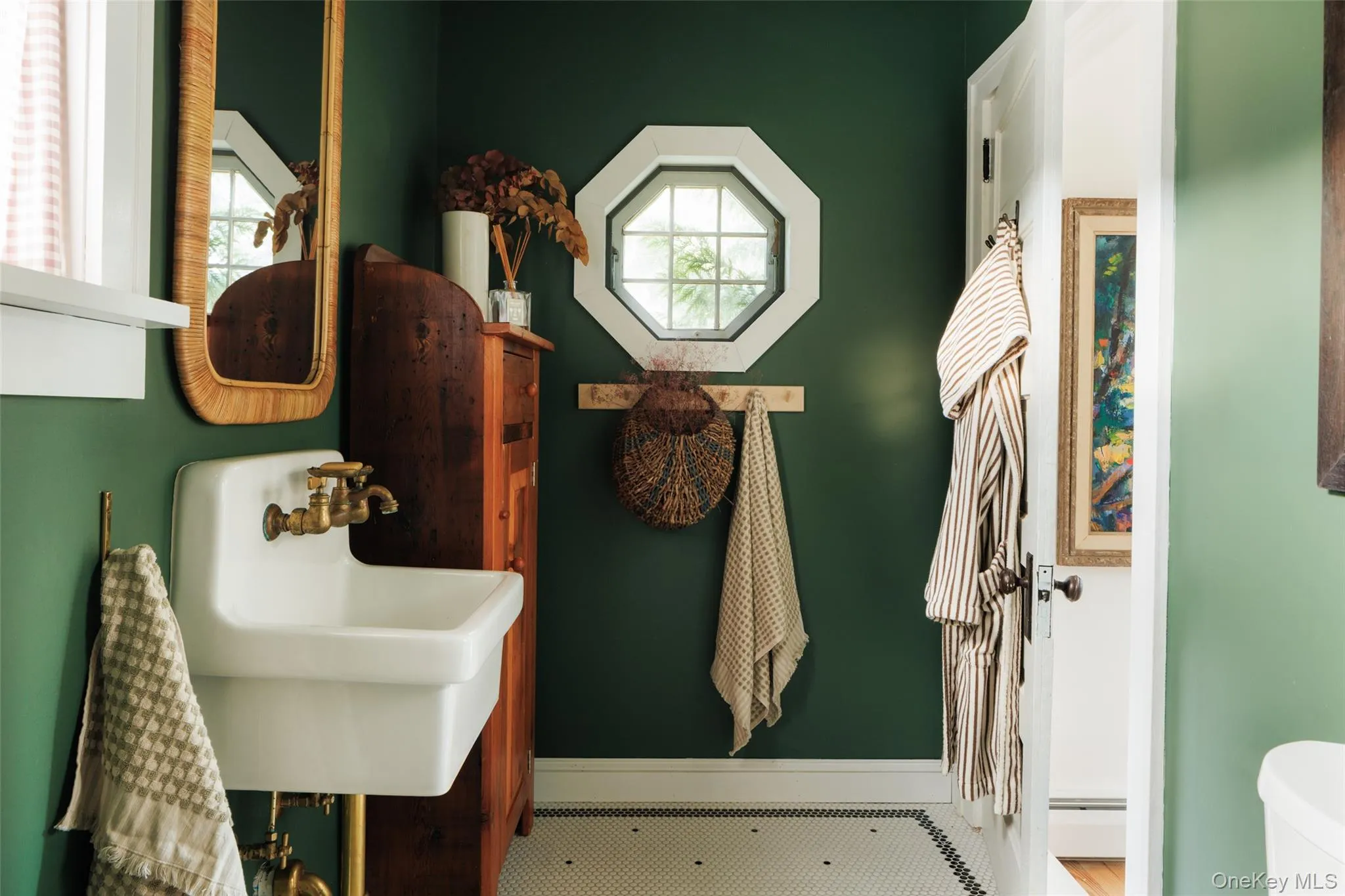 17 Garden Street, Red Hook, NY, 3 Bedrooms Bedrooms, 7 Rooms Rooms,2 BathroomsBathrooms,Residential,For Rent,Garden,0,1049714 17 Garden Street, Red Hook, NY, 3 Bedrooms Bedrooms, 7 Rooms Rooms,2 BathroomsBathrooms,Residential,For Rent,Garden,0,1049714