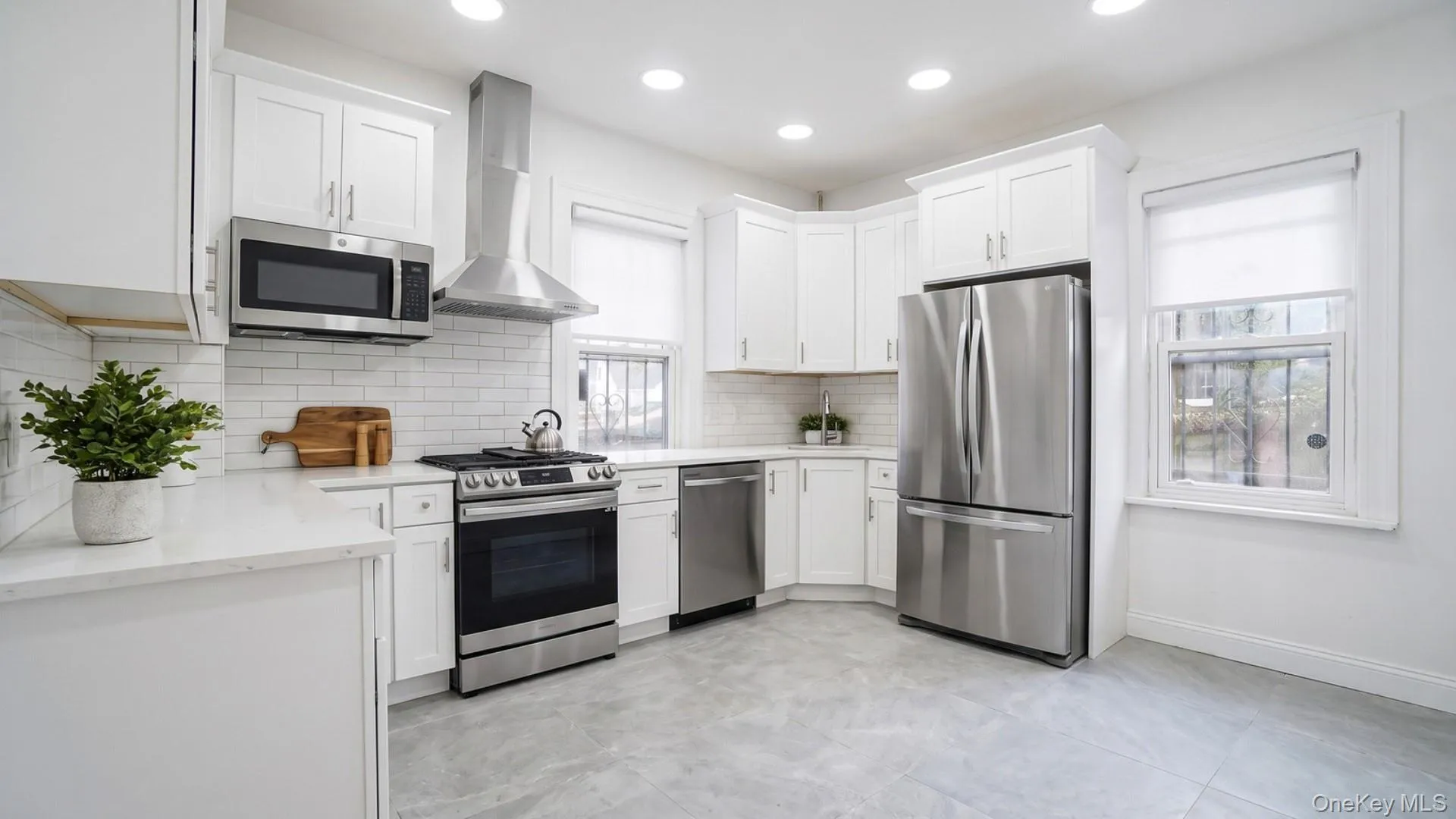 6 Johnson Street, Mount Vernon, NY, 3 Bedrooms Bedrooms, 5 Rooms Rooms,2 BathroomsBathrooms,Residential,For Rent,Johnson,0,1049715 6 Johnson Street, Mount Vernon, NY, 3 Bedrooms Bedrooms, 5 Rooms Rooms,2 BathroomsBathrooms,Residential,For Rent,Johnson,0,1049715