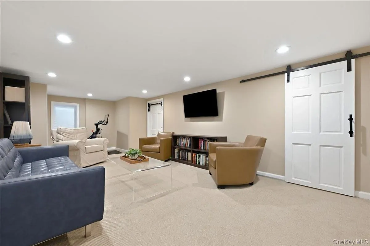 3 Maplewood Lane, North Hempstead, NY, 3 Bedrooms Bedrooms, 8 Rooms Rooms,3 BathroomsBathrooms,Residential,For Rent,Maplewood,0,1049716 3 Maplewood Lane, North Hempstead, NY, 3 Bedrooms Bedrooms, 8 Rooms Rooms,3 BathroomsBathrooms,Residential,For Rent,Maplewood,0,1049716