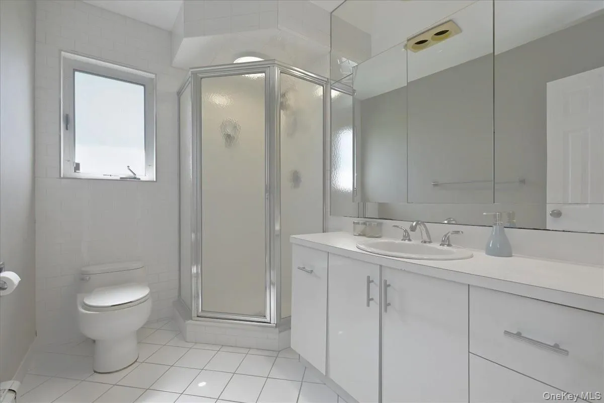 3 Maplewood Lane, North Hempstead, NY, 3 Bedrooms Bedrooms, 8 Rooms Rooms,3 BathroomsBathrooms,Residential,For Rent,Maplewood,0,1049716 3 Maplewood Lane, North Hempstead, NY, 3 Bedrooms Bedrooms, 8 Rooms Rooms,3 BathroomsBathrooms,Residential,For Rent,Maplewood,0,1049716