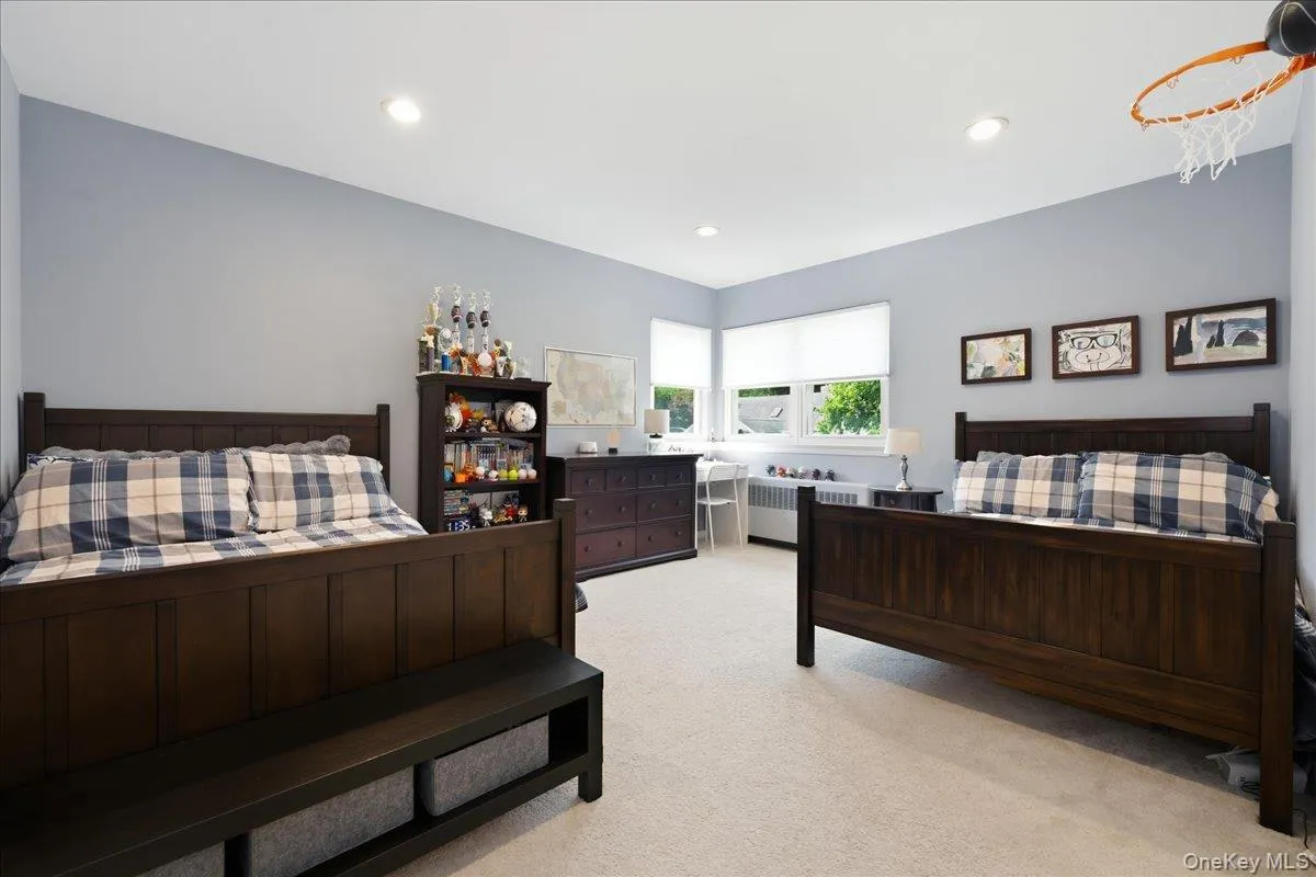3 Maplewood Lane, North Hempstead, NY, 3 Bedrooms Bedrooms, 8 Rooms Rooms,3 BathroomsBathrooms,Residential,For Rent,Maplewood,0,1049716 3 Maplewood Lane, North Hempstead, NY, 3 Bedrooms Bedrooms, 8 Rooms Rooms,3 BathroomsBathrooms,Residential,For Rent,Maplewood,0,1049716