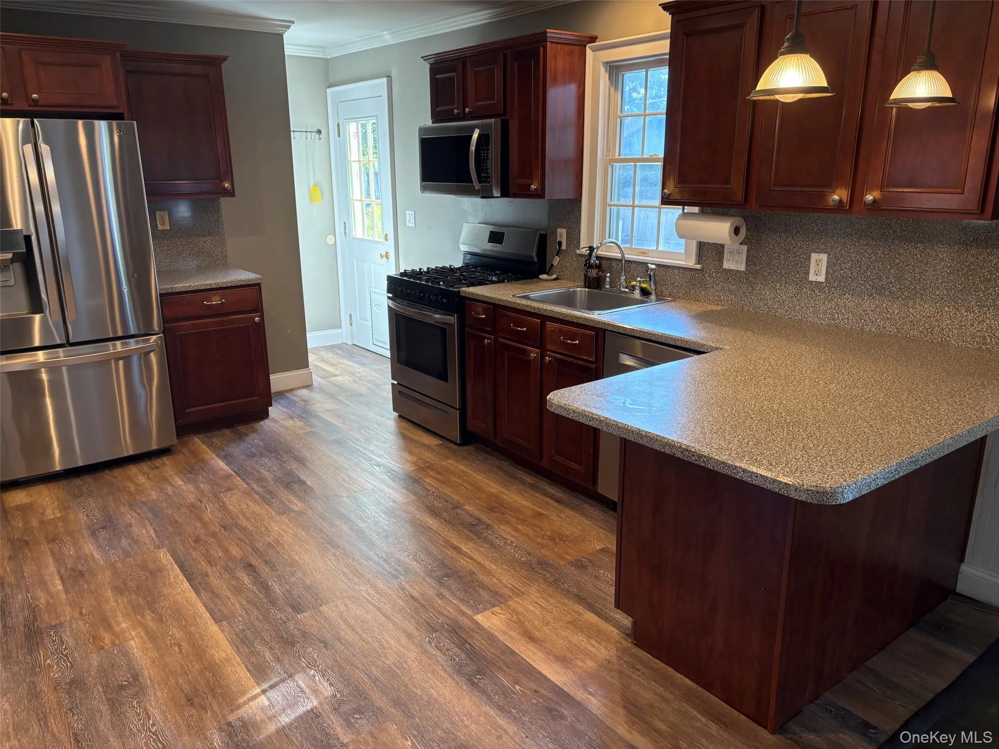 108 Floyd Road, Brookhaven, NY, 3 Bedrooms Bedrooms, 8 Rooms Rooms,2 BathroomsBathrooms,Residential,For Rent,Floyd,0,1049719 108 Floyd Road, Brookhaven, NY, 3 Bedrooms Bedrooms, 8 Rooms Rooms,2 BathroomsBathrooms,Residential,For Rent,Floyd,0,1049719