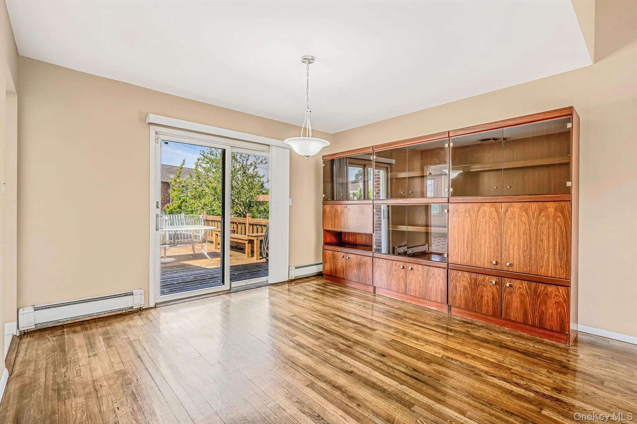3 Rosewood Drive, Oyster Bay, NY, 4 Bedrooms Bedrooms, 8 Rooms Rooms,3 BathroomsBathrooms,Residential,For Rent,Rosewood,0,1049724 3 Rosewood Drive, Oyster Bay, NY, 4 Bedrooms Bedrooms, 8 Rooms Rooms,3 BathroomsBathrooms,Residential,For Rent,Rosewood,0,1049724