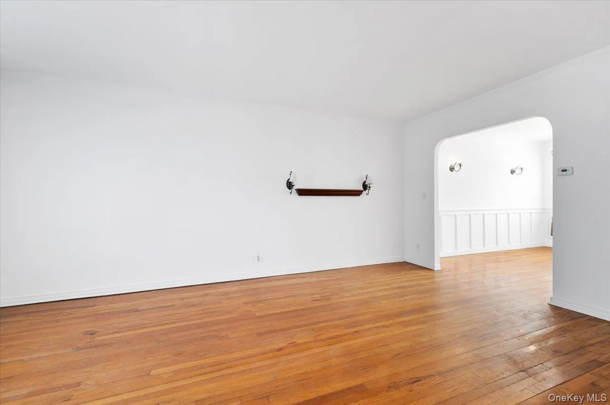 169-16 32nd Avenue, New York, NY, 3 Bedrooms Bedrooms, 6 Rooms Rooms,1 BathroomBathrooms,Residential,For Rent,32nd,0,1049740 169-16 32nd Avenue, New York, NY, 3 Bedrooms Bedrooms, 6 Rooms Rooms,1 BathroomBathrooms,Residential,For Rent,32nd,0,1049740