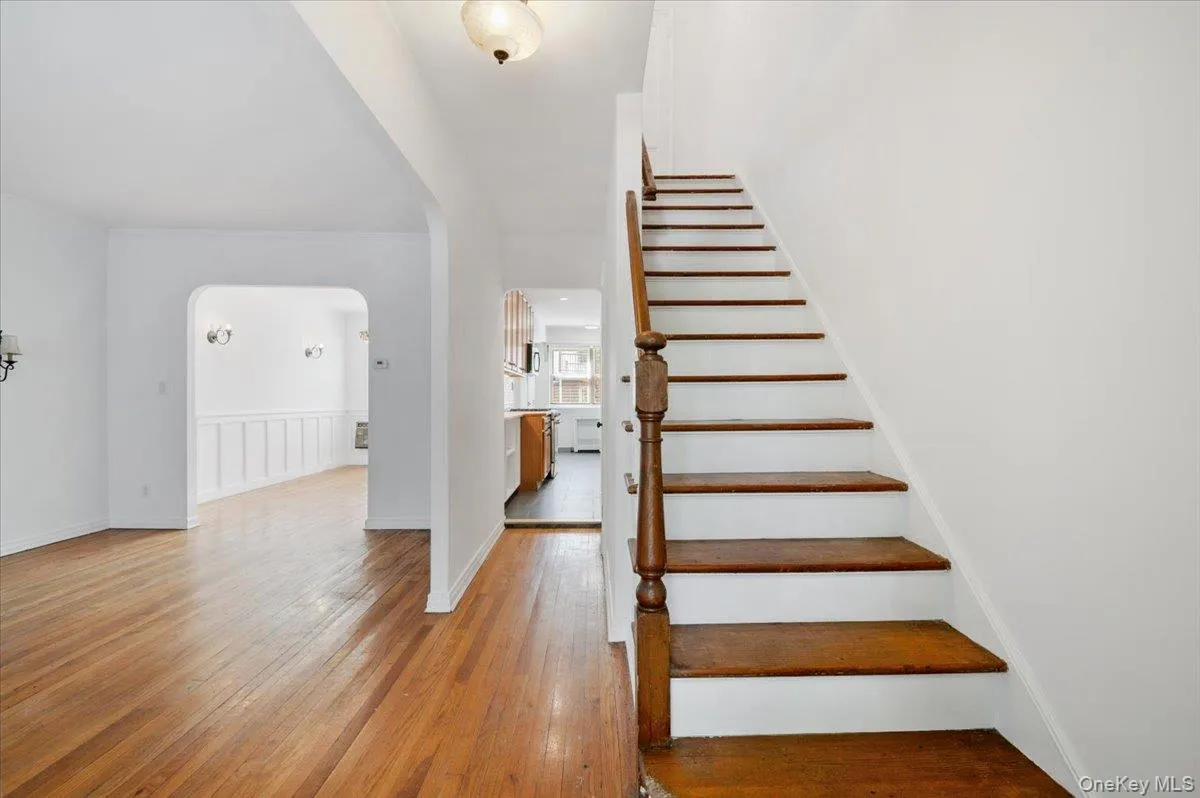 169-16 32nd Avenue, New York, NY, 3 Bedrooms Bedrooms, 6 Rooms Rooms,1 BathroomBathrooms,Residential,For Rent,32nd,0,1049740 169-16 32nd Avenue, New York, NY, 3 Bedrooms Bedrooms, 6 Rooms Rooms,1 BathroomBathrooms,Residential,For Rent,32nd,0,1049740