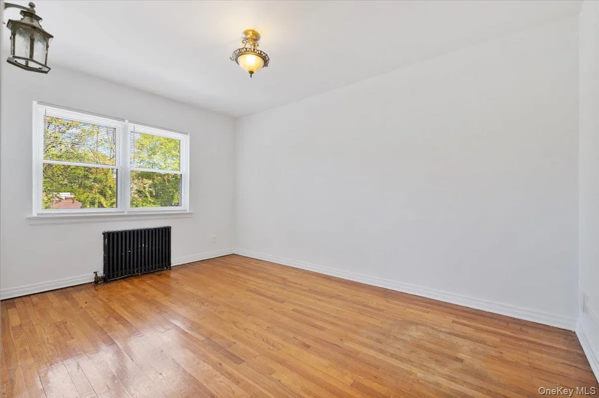 169-16 32nd Avenue, New York, NY, 3 Bedrooms Bedrooms, 6 Rooms Rooms,1 BathroomBathrooms,Residential,For Rent,32nd,0,1049740 169-16 32nd Avenue, New York, NY, 3 Bedrooms Bedrooms, 6 Rooms Rooms,1 BathroomBathrooms,Residential,For Rent,32nd,0,1049740