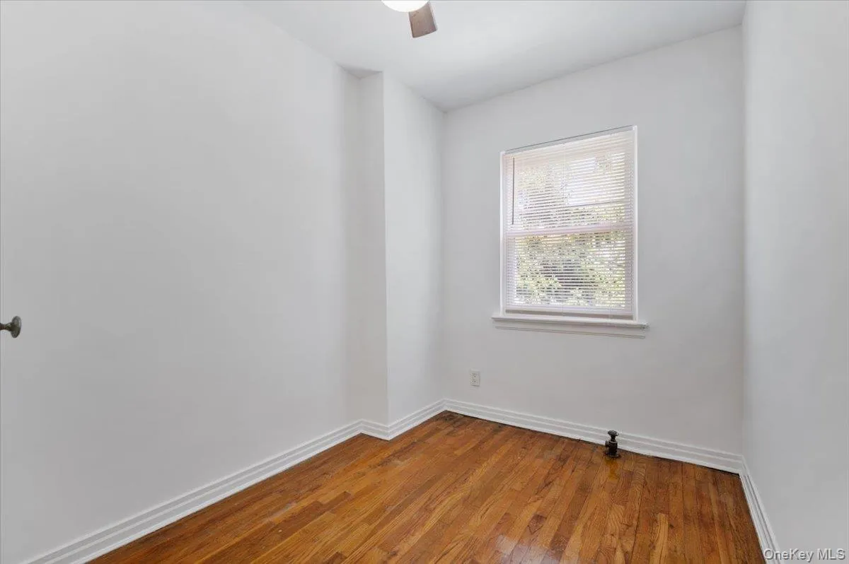 169-16 32nd Avenue, New York, NY, 3 Bedrooms Bedrooms, 6 Rooms Rooms,1 BathroomBathrooms,Residential,For Rent,32nd,0,1049740 169-16 32nd Avenue, New York, NY, 3 Bedrooms Bedrooms, 6 Rooms Rooms,1 BathroomBathrooms,Residential,For Rent,32nd,0,1049740