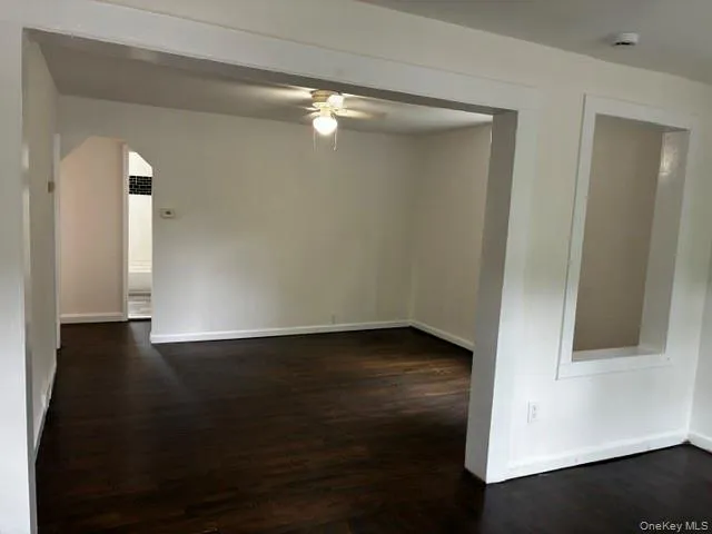 99 Central Avenue, Brookhaven, NY, 3 Bedrooms Bedrooms, 5 Rooms Rooms,1 BathroomBathrooms,Residential,For Rent,Central,0,1049745 99 Central Avenue, Brookhaven, NY, 3 Bedrooms Bedrooms, 5 Rooms Rooms,1 BathroomBathrooms,Residential,For Rent,Central,0,1049745