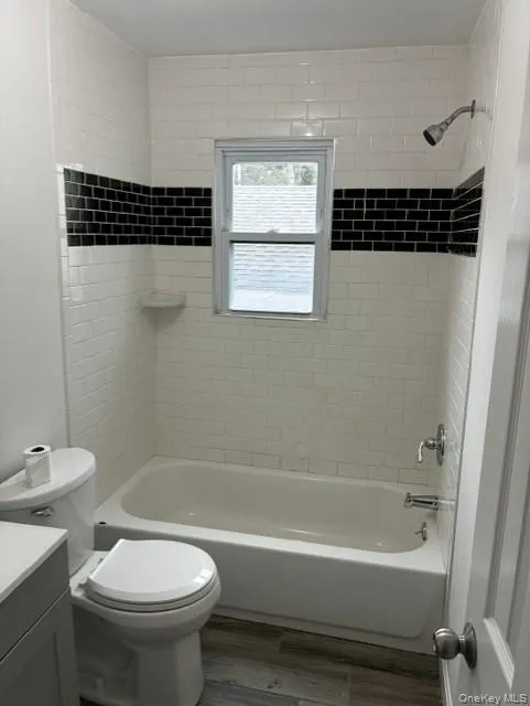 99 Central Avenue, Brookhaven, NY, 3 Bedrooms Bedrooms, 5 Rooms Rooms,1 BathroomBathrooms,Residential,For Rent,Central,0,1049745 99 Central Avenue, Brookhaven, NY, 3 Bedrooms Bedrooms, 5 Rooms Rooms,1 BathroomBathrooms,Residential,For Rent,Central,0,1049745