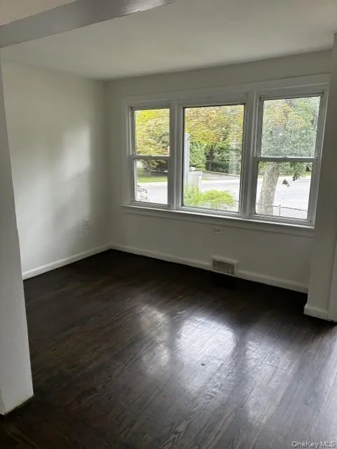 99 Central Avenue, Brookhaven, NY, 3 Bedrooms Bedrooms, 5 Rooms Rooms,1 BathroomBathrooms,Residential,For Rent,Central,0,1049745 99 Central Avenue, Brookhaven, NY, 3 Bedrooms Bedrooms, 5 Rooms Rooms,1 BathroomBathrooms,Residential,For Rent,Central,0,1049745