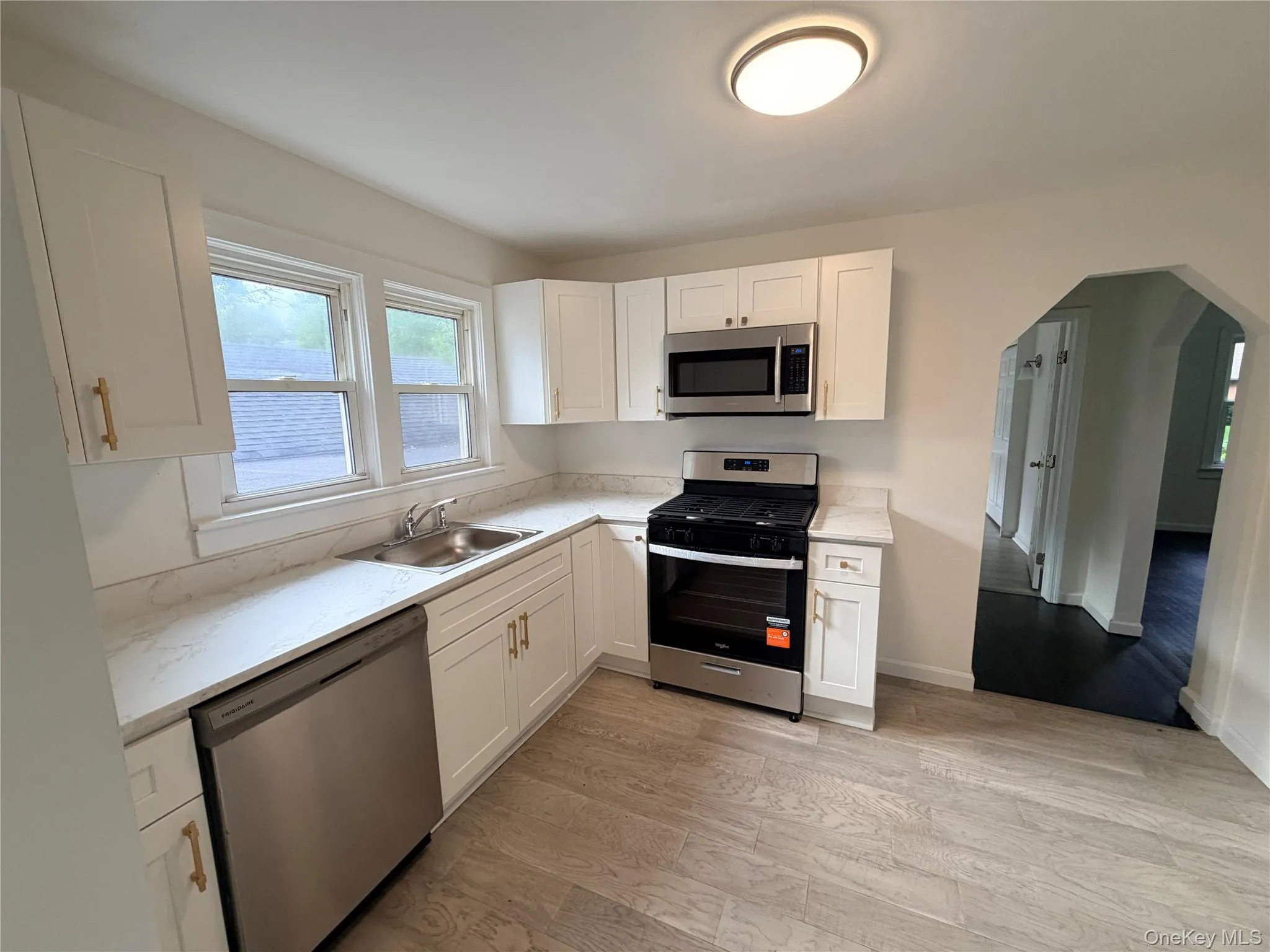 99 Central Avenue, Brookhaven, NY, 3 Bedrooms Bedrooms, 5 Rooms Rooms,1 BathroomBathrooms,Residential,For Rent,Central,0,1049745 99 Central Avenue, Brookhaven, NY, 3 Bedrooms Bedrooms, 5 Rooms Rooms,1 BathroomBathrooms,Residential,For Rent,Central,0,1049745