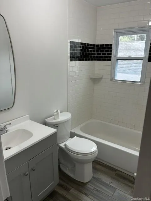 99 Central Avenue, Brookhaven, NY, 3 Bedrooms Bedrooms, 5 Rooms Rooms,1 BathroomBathrooms,Residential,For Rent,Central,0,1049745 99 Central Avenue, Brookhaven, NY, 3 Bedrooms Bedrooms, 5 Rooms Rooms,1 BathroomBathrooms,Residential,For Rent,Central,0,1049745