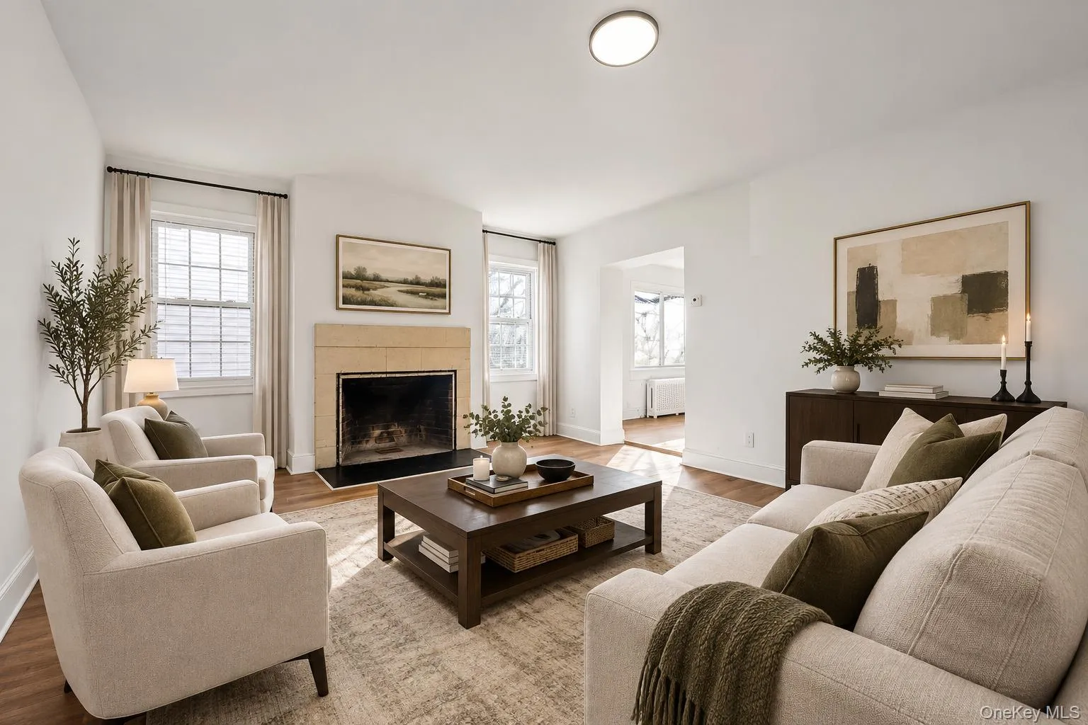 Living room virtually Staged Living room virtually Staged