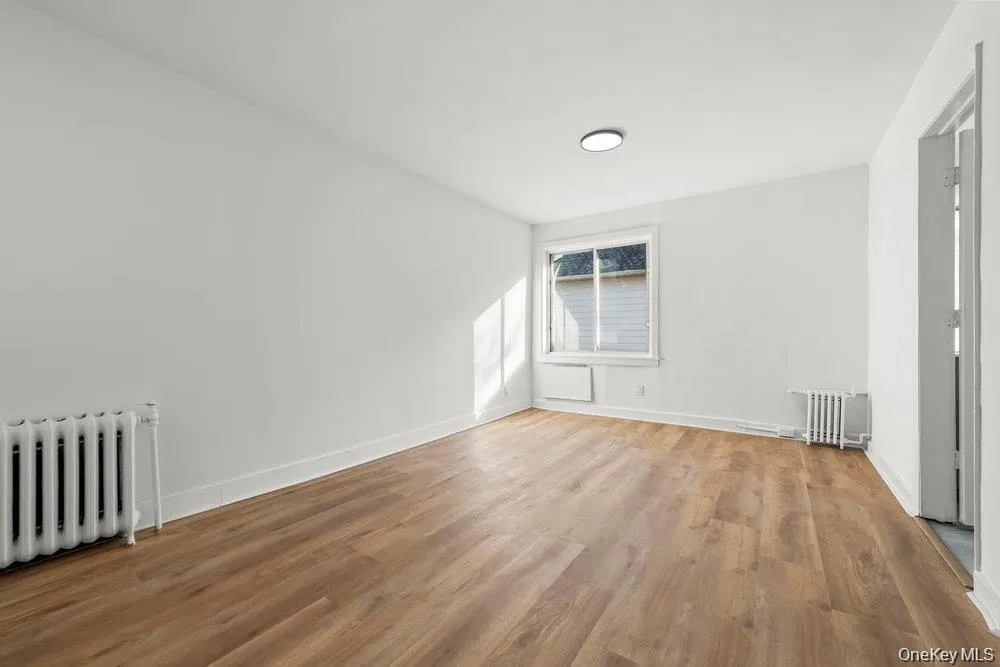 22 Chestnut Place, Mount Vernon, NY, 2 Bedrooms Bedrooms, 4 Rooms Rooms,1 BathroomBathrooms,Residential Lease,For Rent,Chestnut,0,1049747 22 Chestnut Place, Mount Vernon, NY, 2 Bedrooms Bedrooms, 4 Rooms Rooms,1 BathroomBathrooms,Residential Lease,For Rent,Chestnut,0,1049747