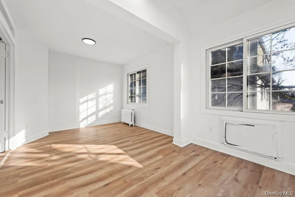22 Chestnut Place, Mount Vernon, NY, 2 Bedrooms Bedrooms, 4 Rooms Rooms,1 BathroomBathrooms,Residential Lease,For Rent,Chestnut,0,1049747 22 Chestnut Place, Mount Vernon, NY, 2 Bedrooms Bedrooms, 4 Rooms Rooms,1 BathroomBathrooms,Residential Lease,For Rent,Chestnut,0,1049747