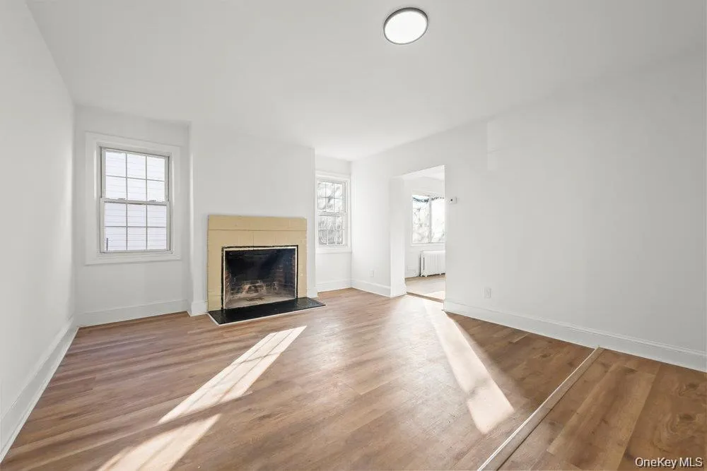 22 Chestnut Place, Mount Vernon, NY, 2 Bedrooms Bedrooms, 4 Rooms Rooms,1 BathroomBathrooms,Residential Lease,For Rent,Chestnut,0,1049747 22 Chestnut Place, Mount Vernon, NY, 2 Bedrooms Bedrooms, 4 Rooms Rooms,1 BathroomBathrooms,Residential Lease,For Rent,Chestnut,0,1049747