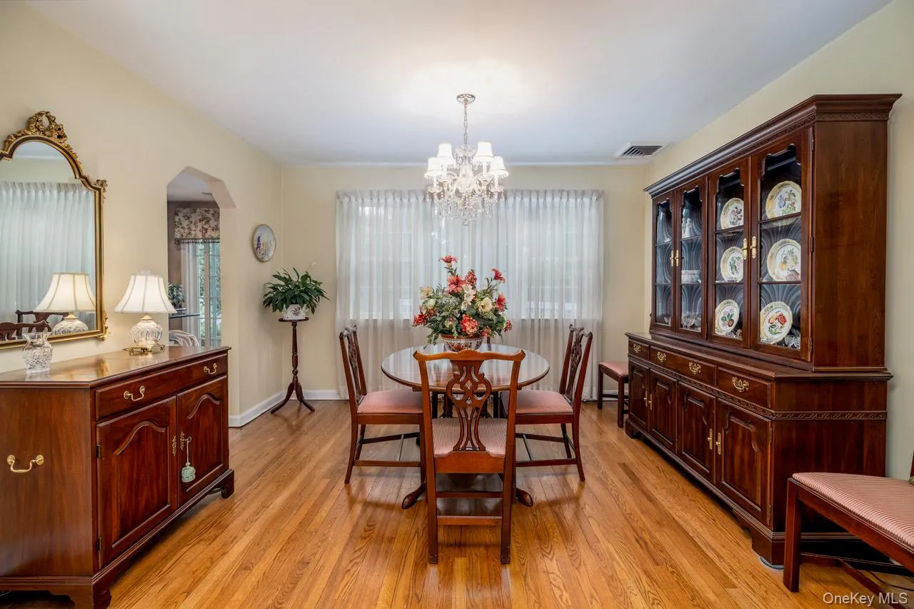 455 Morris Avenue, Hempstead, NY, 4 Bedrooms Bedrooms, 7 Rooms Rooms,2 BathroomsBathrooms,Residential,For Rent,Morris,0,1049748 455 Morris Avenue, Hempstead, NY, 4 Bedrooms Bedrooms, 7 Rooms Rooms,2 BathroomsBathrooms,Residential,For Rent,Morris,0,1049748