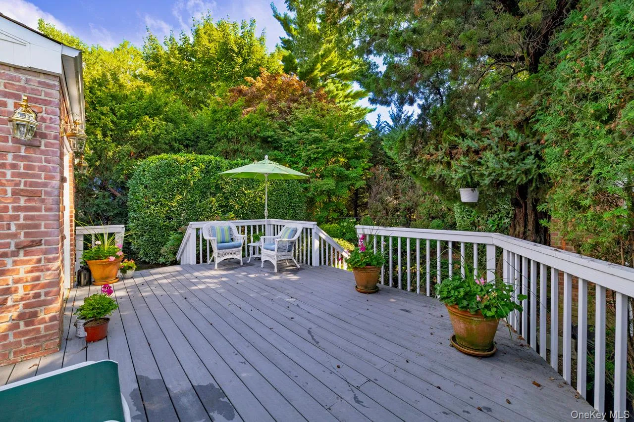 Deck Deck