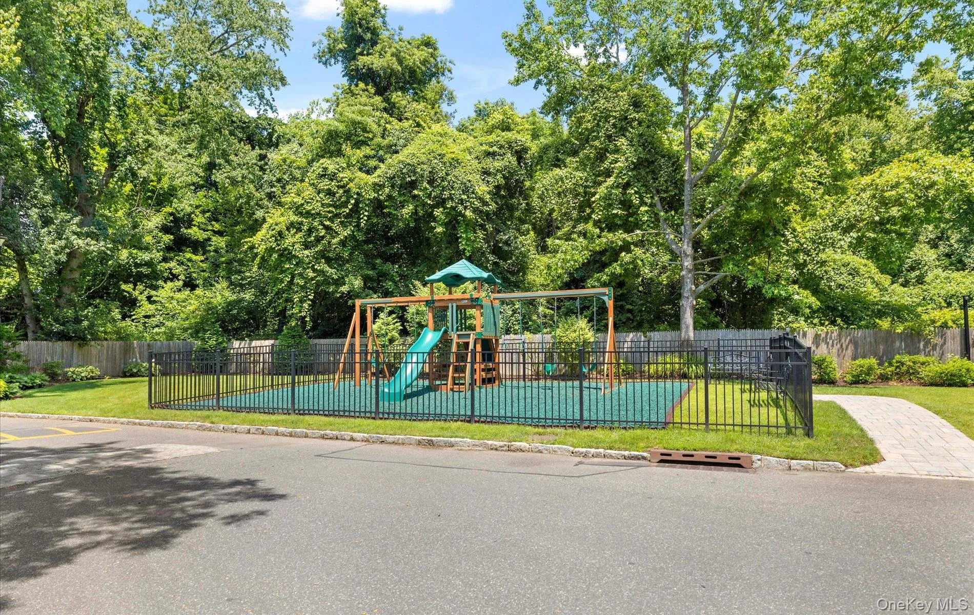 15 Pond Path, Oyster Bay, NY, 3 Bedrooms Bedrooms, 7 Rooms Rooms,2 BathroomsBathrooms,Residential Lease,For Rent,Pond,0,1049750 15 Pond Path, Oyster Bay, NY, 3 Bedrooms Bedrooms, 7 Rooms Rooms,2 BathroomsBathrooms,Residential Lease,For Rent,Pond,0,1049750