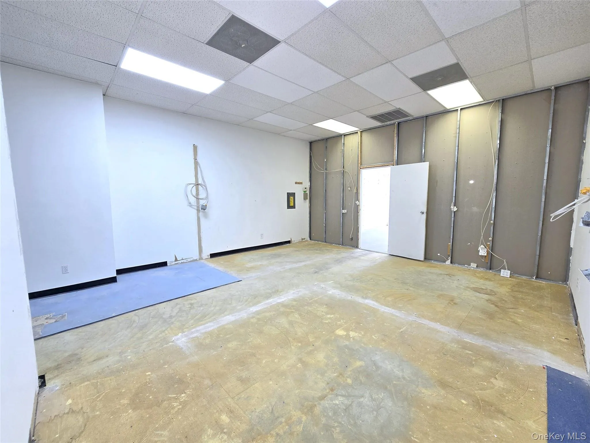 851-861 Merrick Road, Hempstead, NY, ,Commercial Lease,For Rent,Merrick,0,1049752 851-861 Merrick Road, Hempstead, NY, ,Commercial Lease,For Rent,Merrick,0,1049752