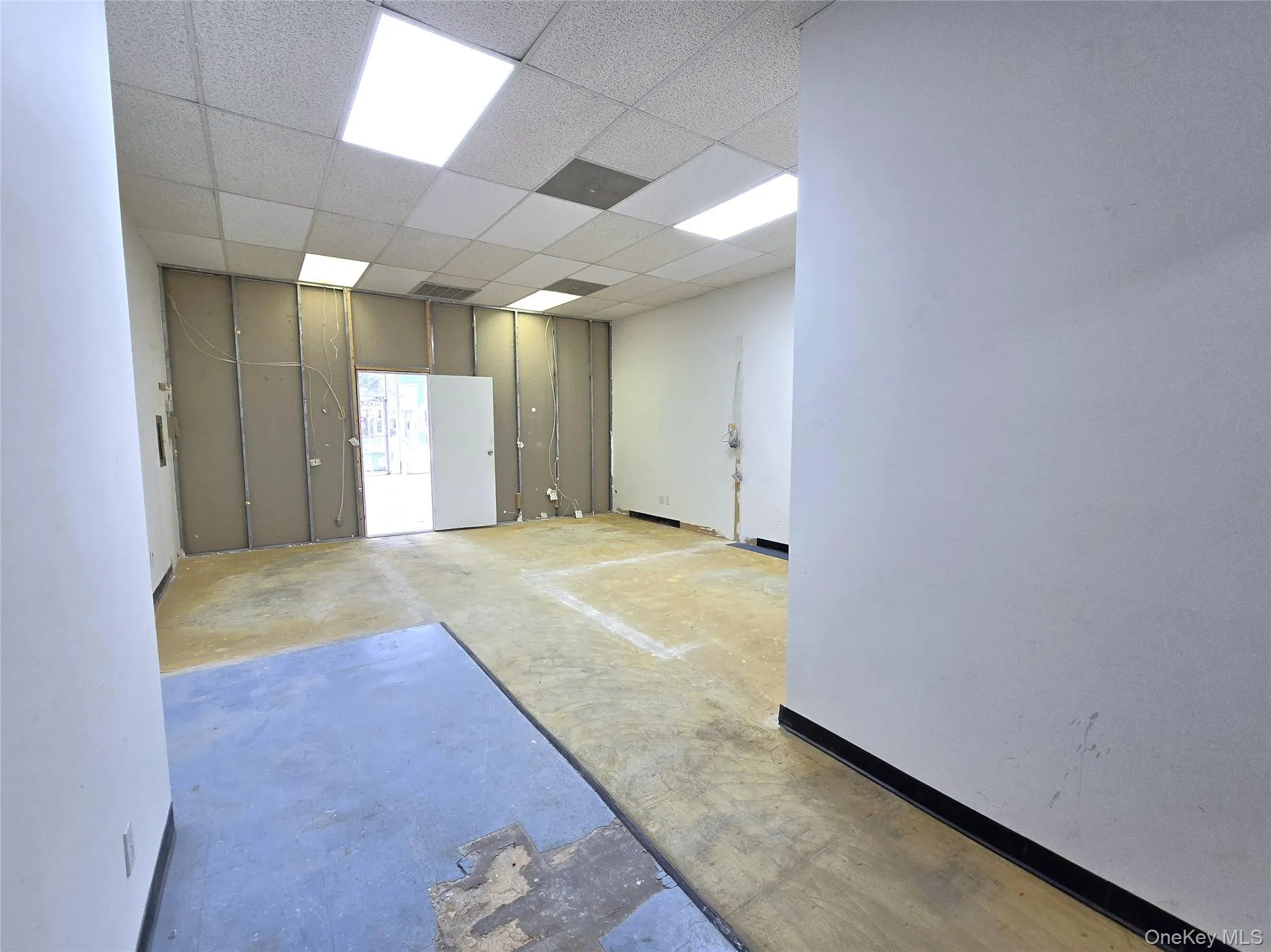 851-861 Merrick Road, Hempstead, NY, ,Commercial Lease,For Rent,Merrick,0,1049752 851-861 Merrick Road, Hempstead, NY, ,Commercial Lease,For Rent,Merrick,0,1049752