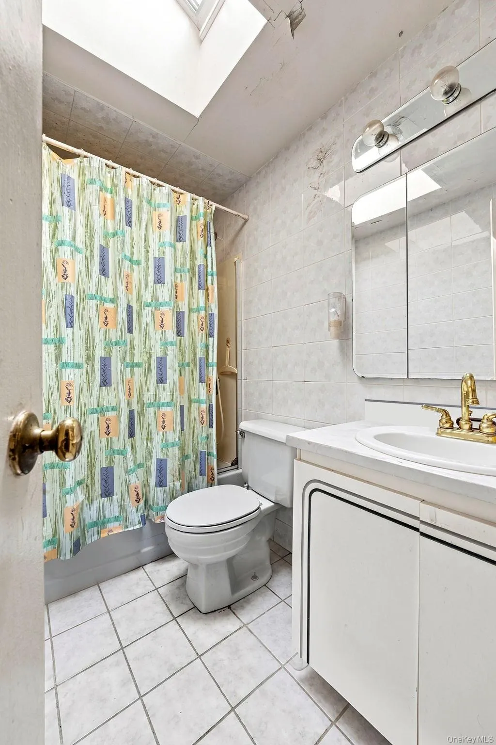 240 10th Street, Babylon, NY, 3 Bedrooms Bedrooms, 8 Rooms Rooms,1 BathroomBathrooms,Residential,For Rent,10th,0,1049757 240 10th Street, Babylon, NY, 3 Bedrooms Bedrooms, 8 Rooms Rooms,1 BathroomBathrooms,Residential,For Rent,10th,0,1049757