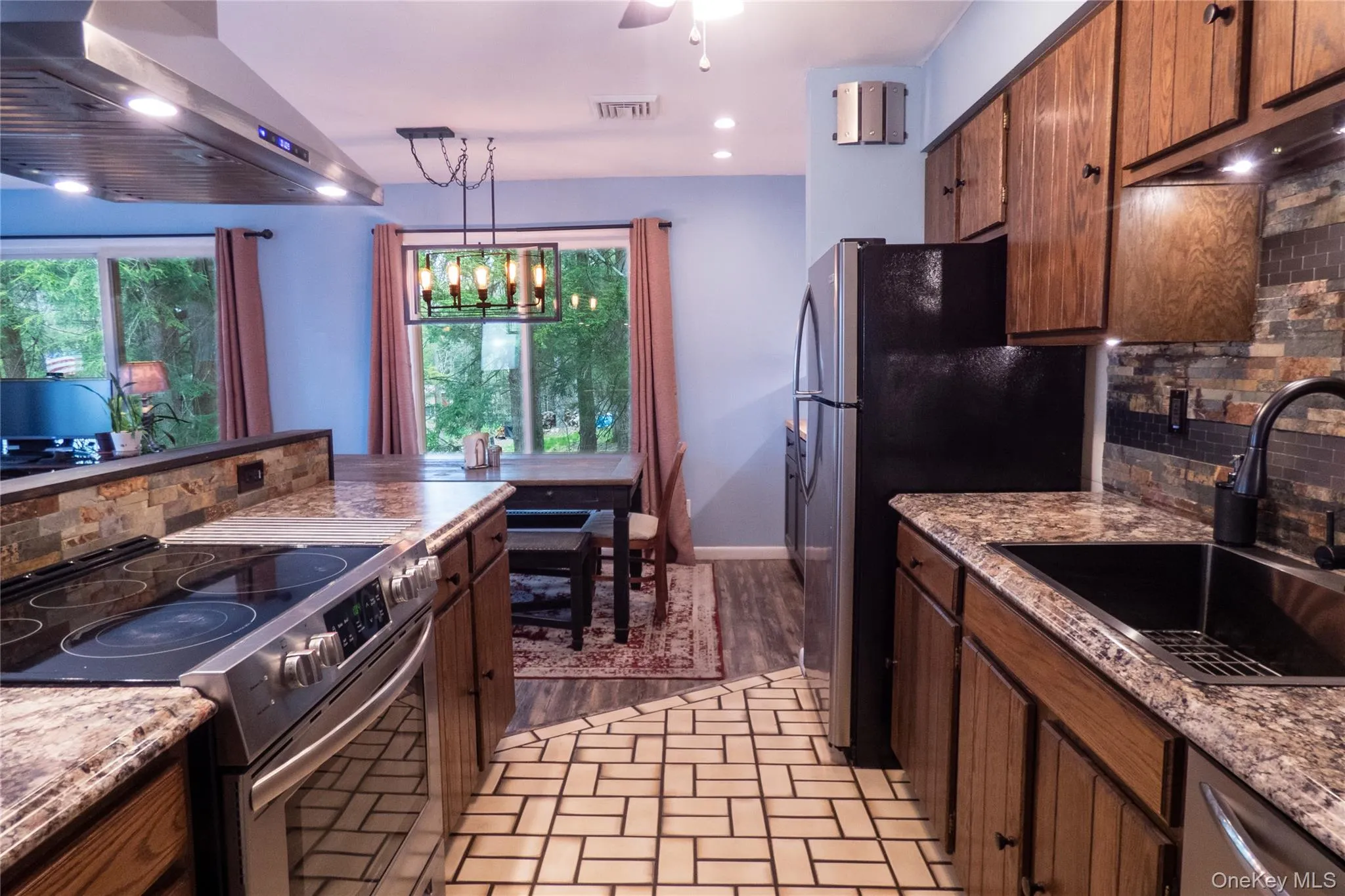 140 Starlight Drive, Thompson, NY, 4 Bedrooms Bedrooms, 9 Rooms Rooms,3 BathroomsBathrooms,Residential,For Rent,Starlight,0,1049763 140 Starlight Drive, Thompson, NY, 4 Bedrooms Bedrooms, 9 Rooms Rooms,3 BathroomsBathrooms,Residential,For Rent,Starlight,0,1049763