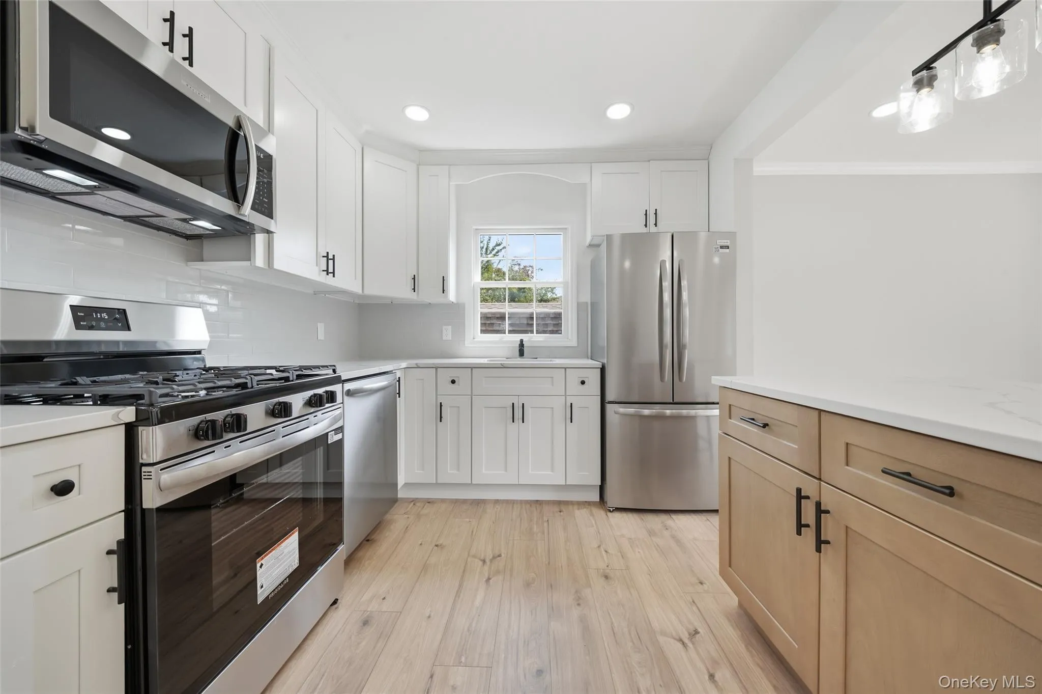 21 Independence Avenue, Babylon, NY, 3 Bedrooms Bedrooms, 6 Rooms Rooms,2 BathroomsBathrooms,Residential,For Rent,Independence,0,1049772 21 Independence Avenue, Babylon, NY, 3 Bedrooms Bedrooms, 6 Rooms Rooms,2 BathroomsBathrooms,Residential,For Rent,Independence,0,1049772