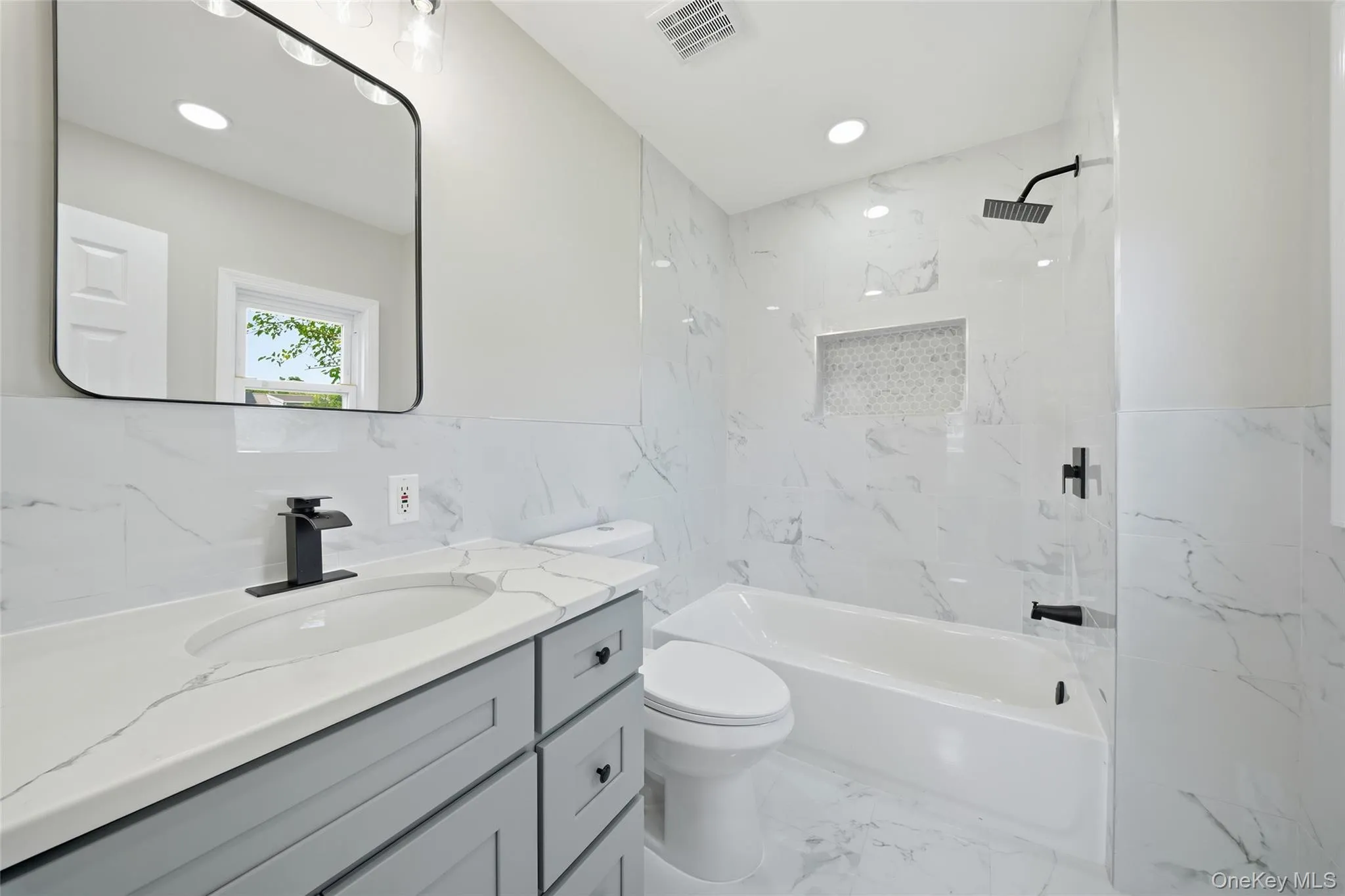 21 Independence Avenue, Babylon, NY, 3 Bedrooms Bedrooms, 6 Rooms Rooms,2 BathroomsBathrooms,Residential,For Rent,Independence,0,1049772 21 Independence Avenue, Babylon, NY, 3 Bedrooms Bedrooms, 6 Rooms Rooms,2 BathroomsBathrooms,Residential,For Rent,Independence,0,1049772