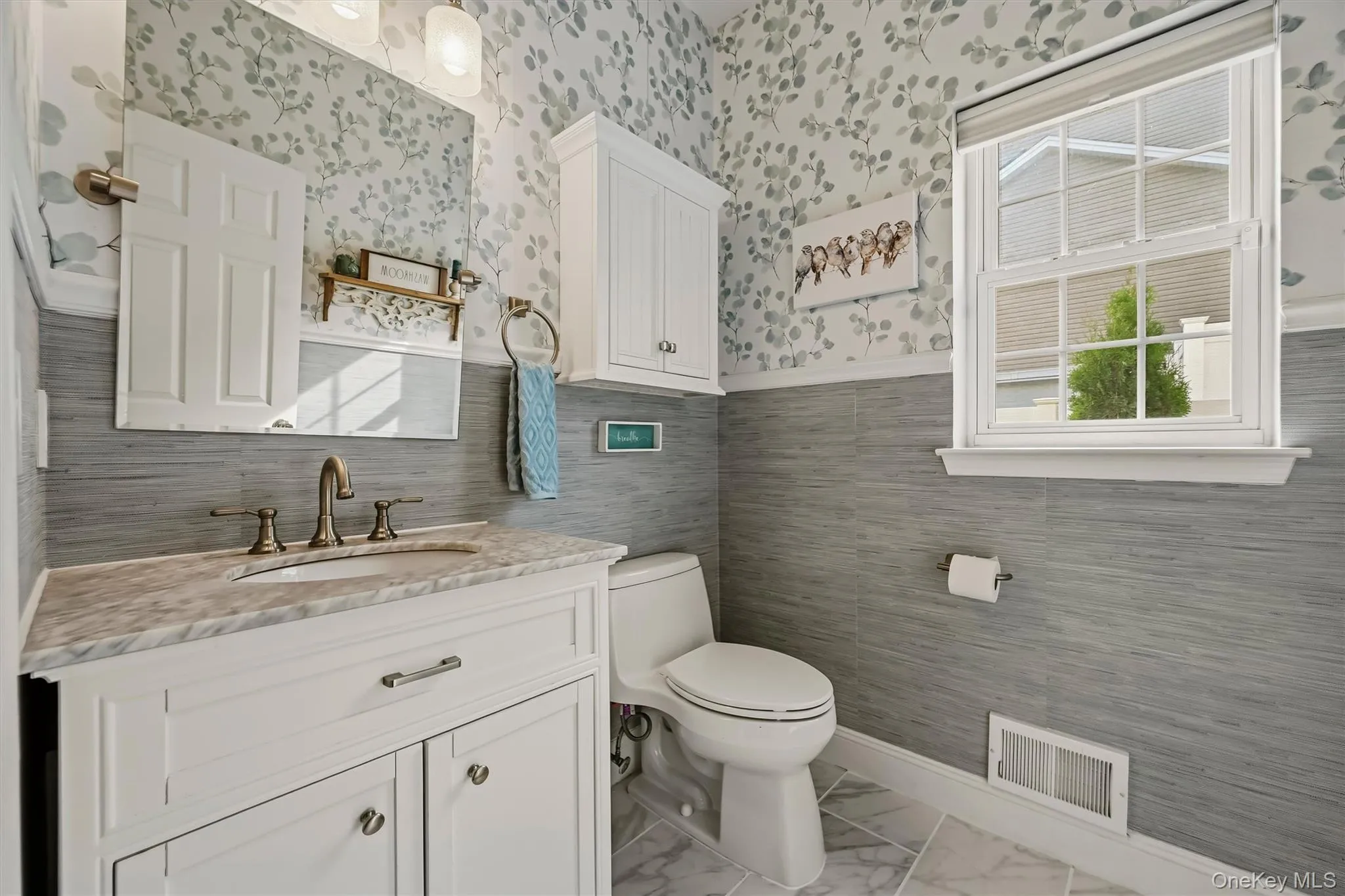2726 Colonial Drive, New Windsor, NY, 4 Bedrooms Bedrooms, 10 Rooms Rooms,2 BathroomsBathrooms,Residential,For Rent,Colonial,0,1049776 2726 Colonial Drive, New Windsor, NY, 4 Bedrooms Bedrooms, 10 Rooms Rooms,2 BathroomsBathrooms,Residential,For Rent,Colonial,0,1049776