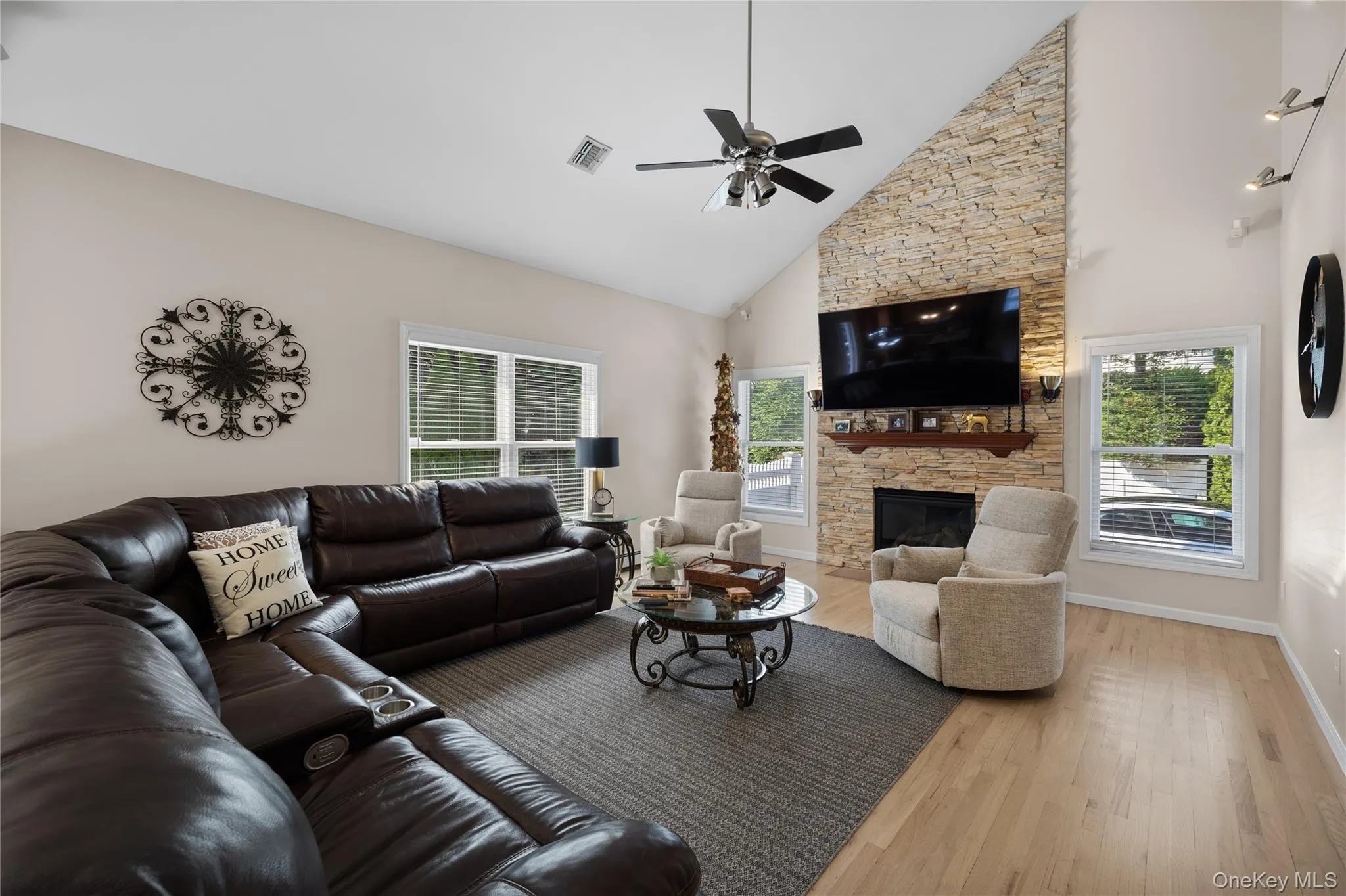 20 Millennium Court, Islip, NY, 5 Bedrooms Bedrooms, 8 Rooms Rooms,3 BathroomsBathrooms,Residential,For Rent,Millennium,0,1049792 20 Millennium Court, Islip, NY, 5 Bedrooms Bedrooms, 8 Rooms Rooms,3 BathroomsBathrooms,Residential,For Rent,Millennium,0,1049792